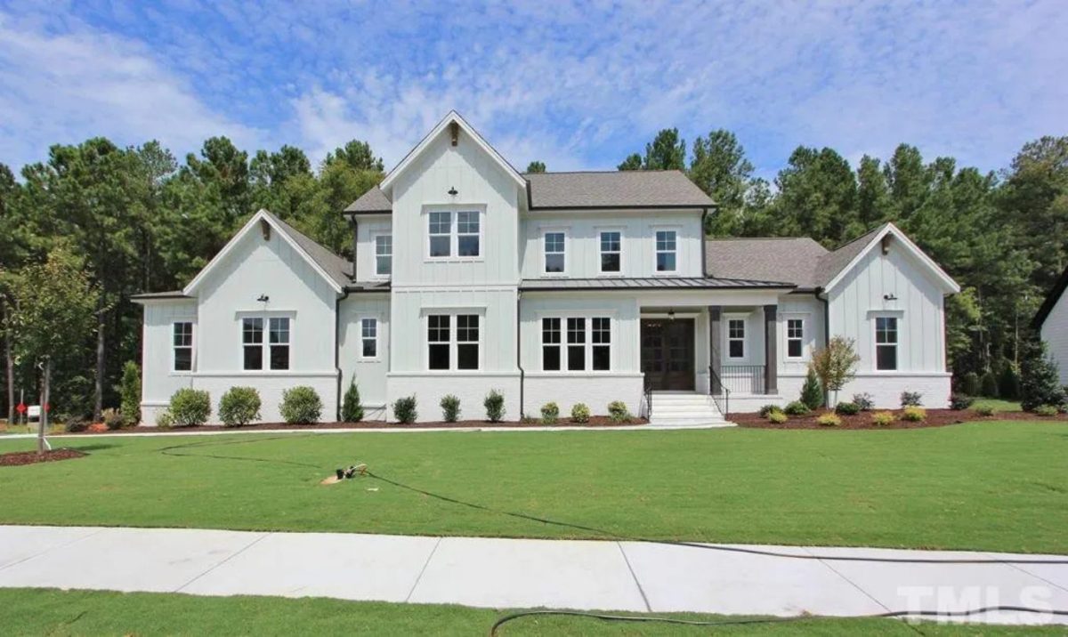 Spacious house Plan with Two Floors & CAD Blueprint Designs