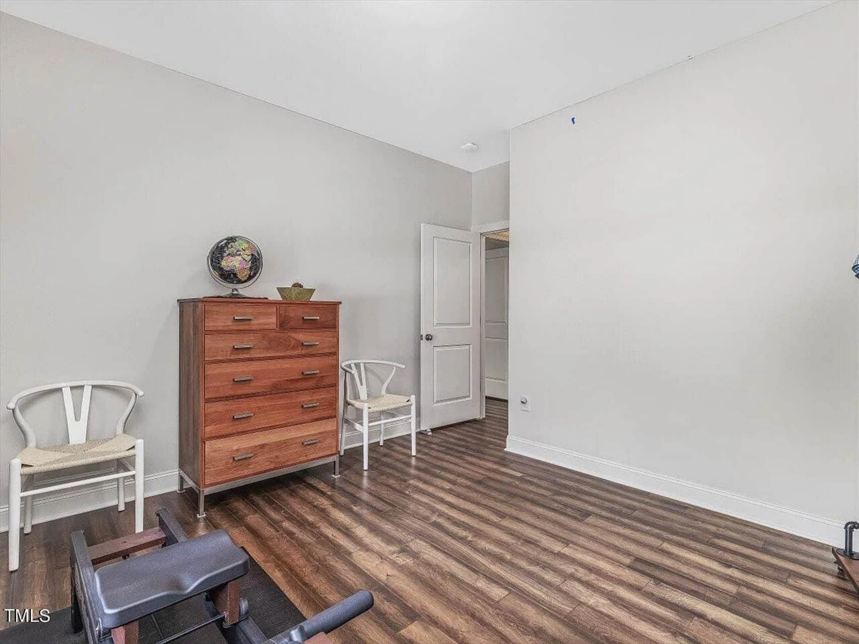 Traditional Craftsman house Plan with 4 Bedrooms and CAD Designs