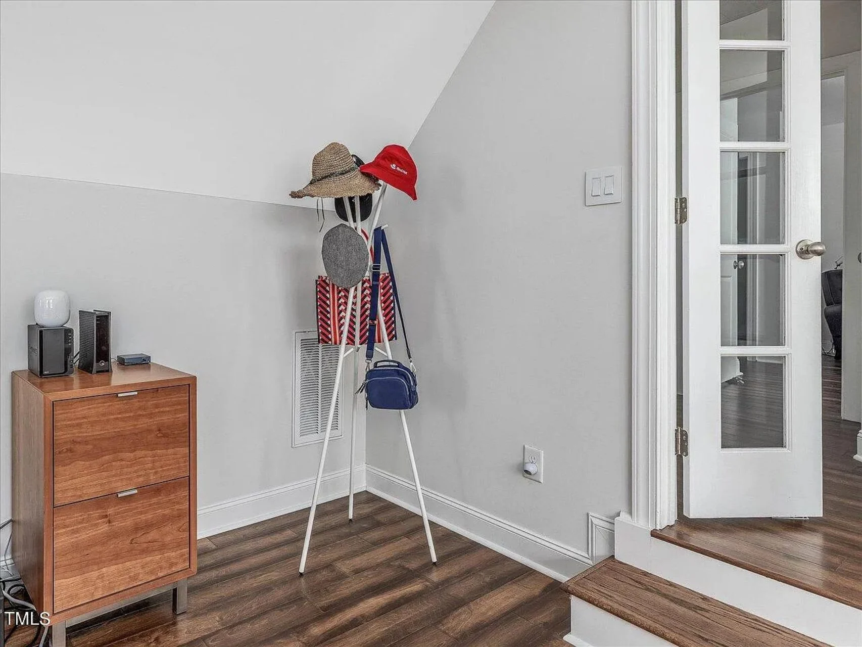 Traditional Craftsman house Plan with 4 Bedrooms and CAD Designs