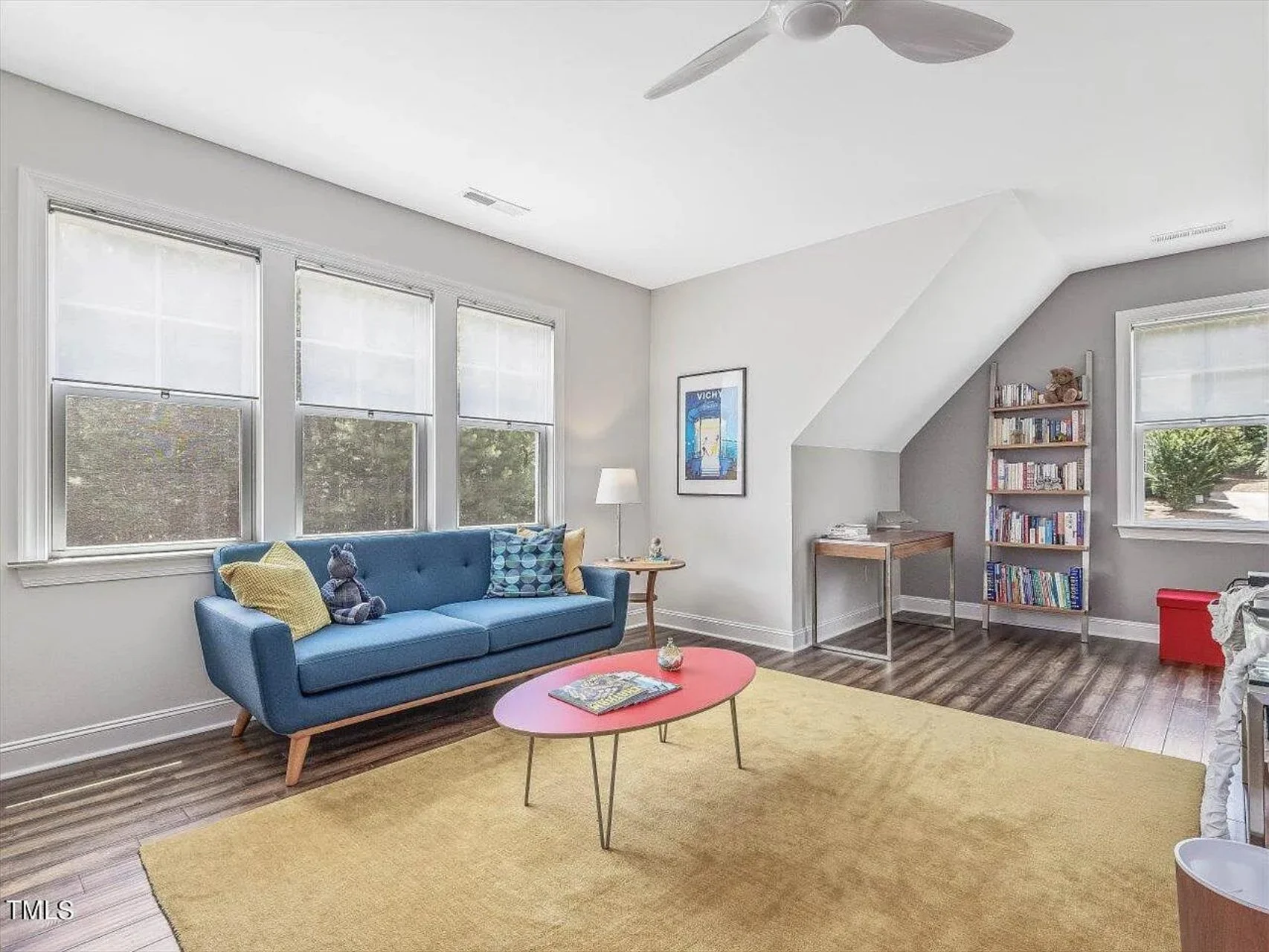 Traditional Craftsman house Plan with 4 Bedrooms and CAD Designs