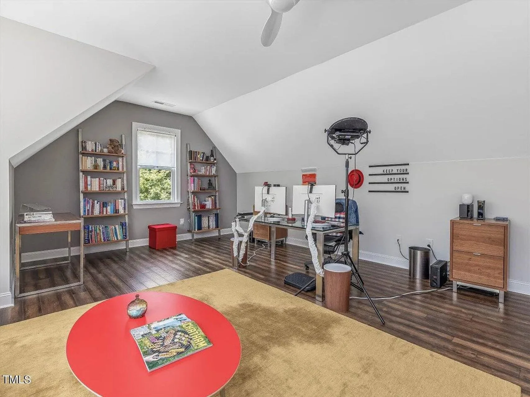 Traditional Craftsman house Plan with 4 Bedrooms and CAD Designs