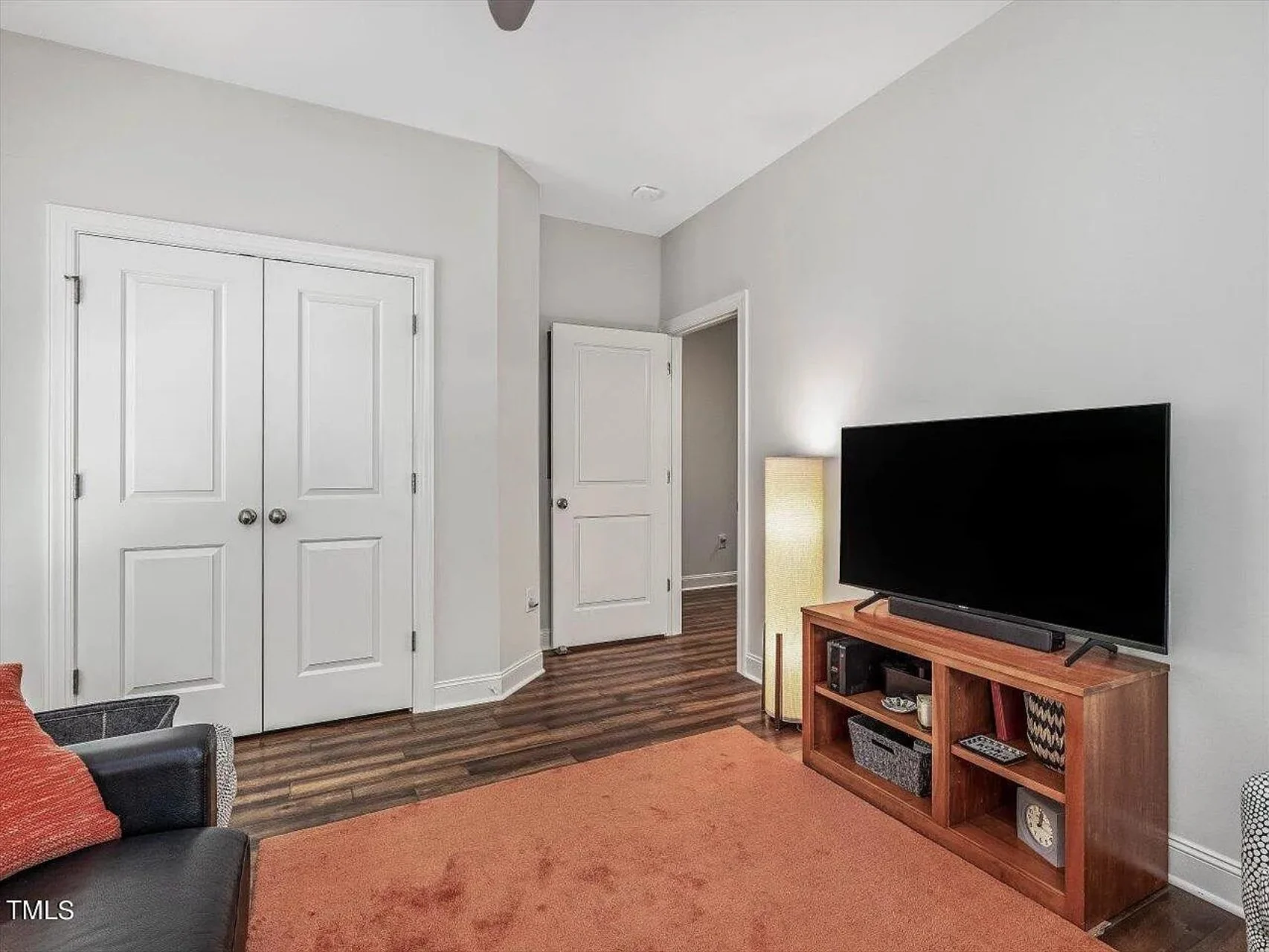 Traditional Craftsman house Plan with 4 Bedrooms and CAD Designs