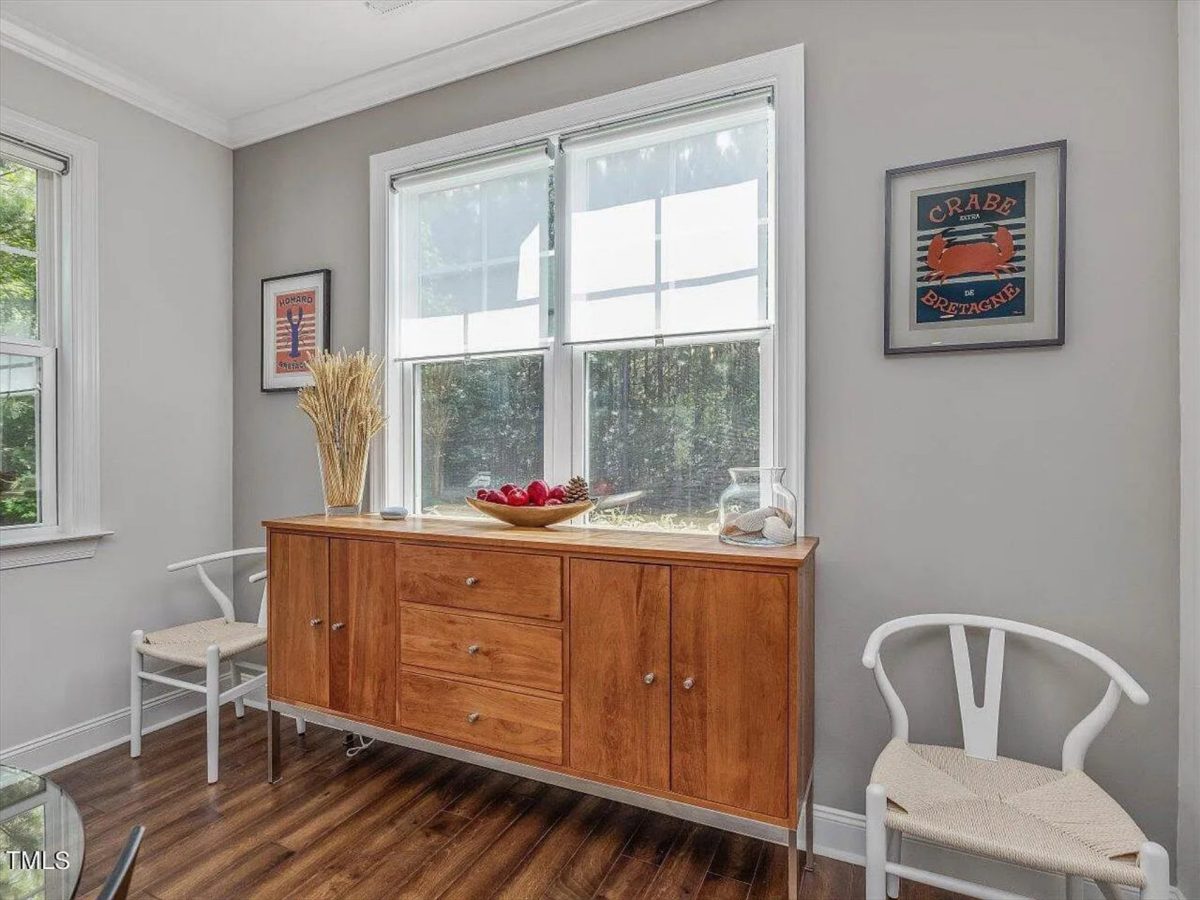 Traditional Craftsman house Plan with 4 Bedrooms and CAD Designs