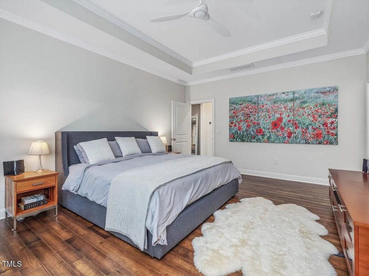 Traditional Craftsman house Plan with 4 Bedrooms and CAD Designs