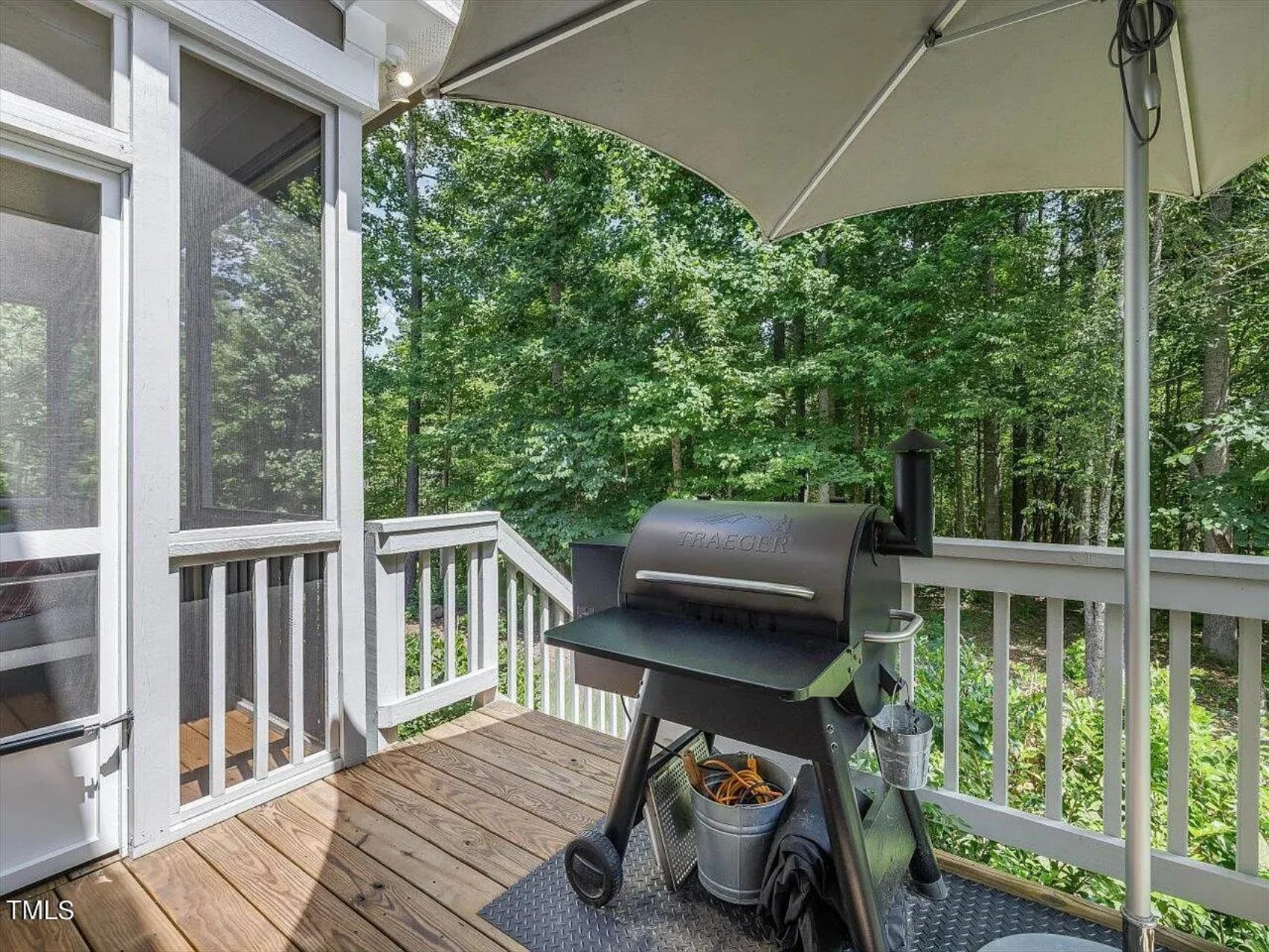 Traditional Craftsman house Plan with 4 Bedrooms and CAD Designs