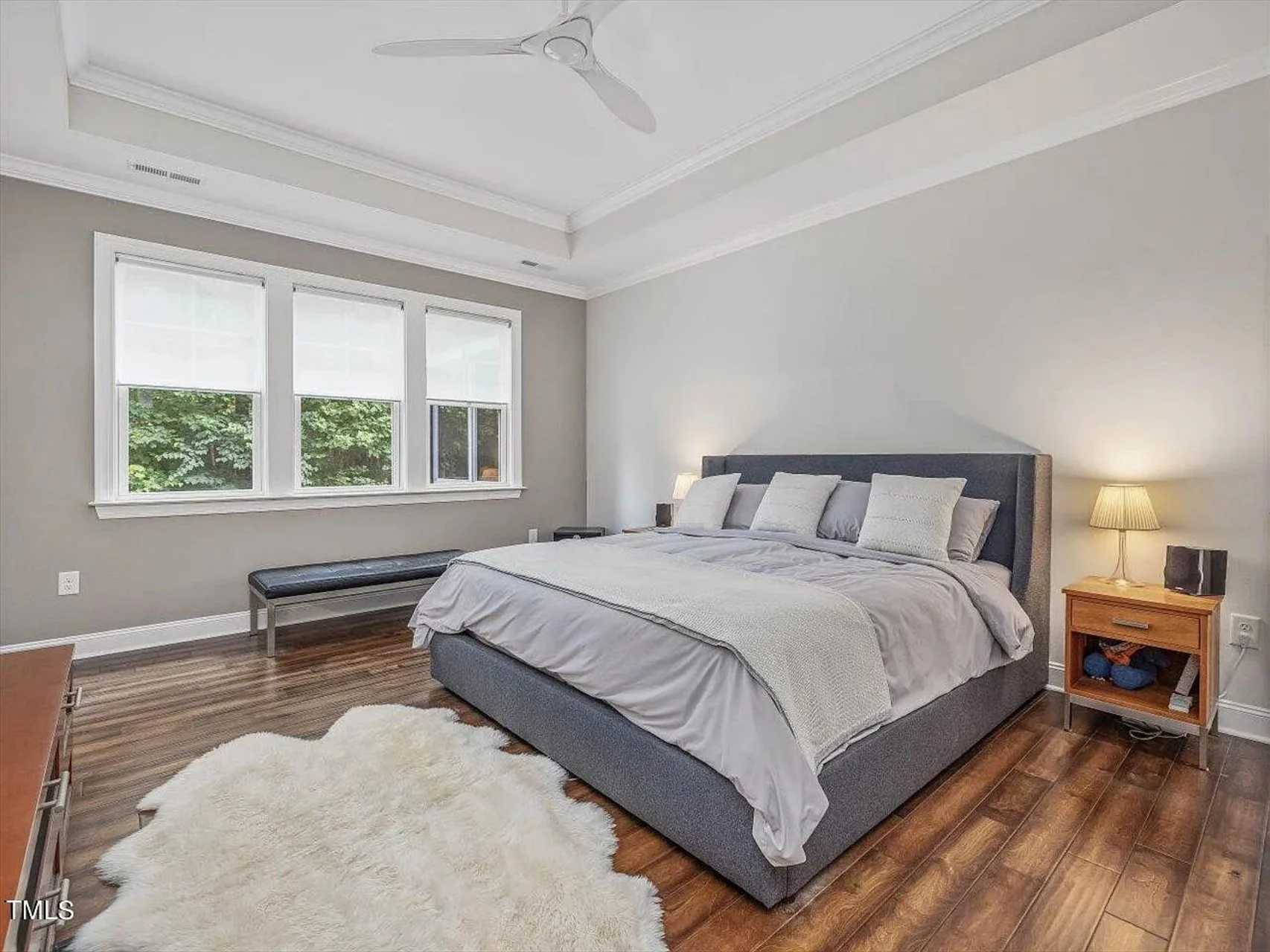 Traditional Craftsman house Plan with 4 Bedrooms and CAD Designs