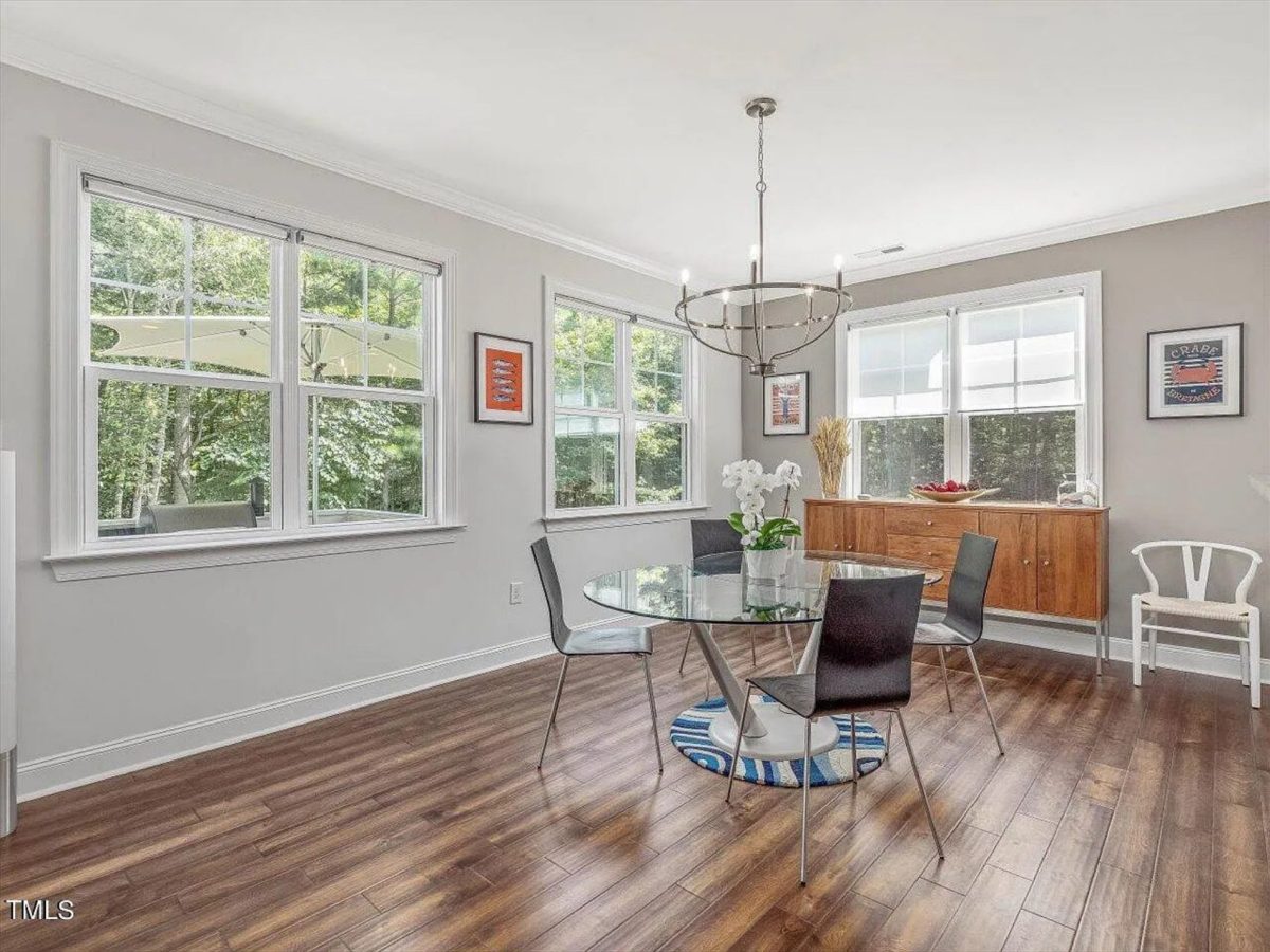 Traditional Craftsman house Plan with 4 Bedrooms and CAD Designs