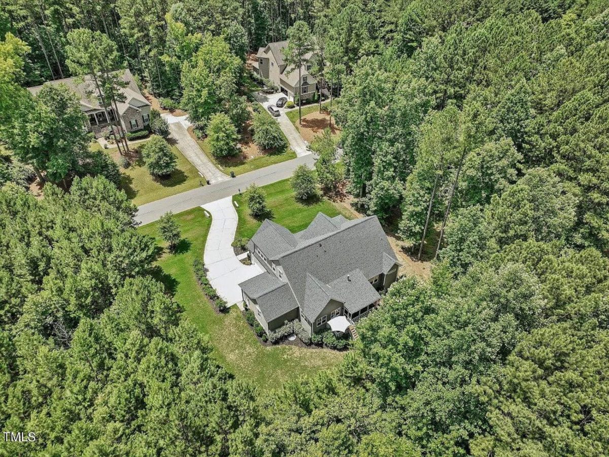 Traditional Craftsman house Plan with 4 Bedrooms and CAD Designs