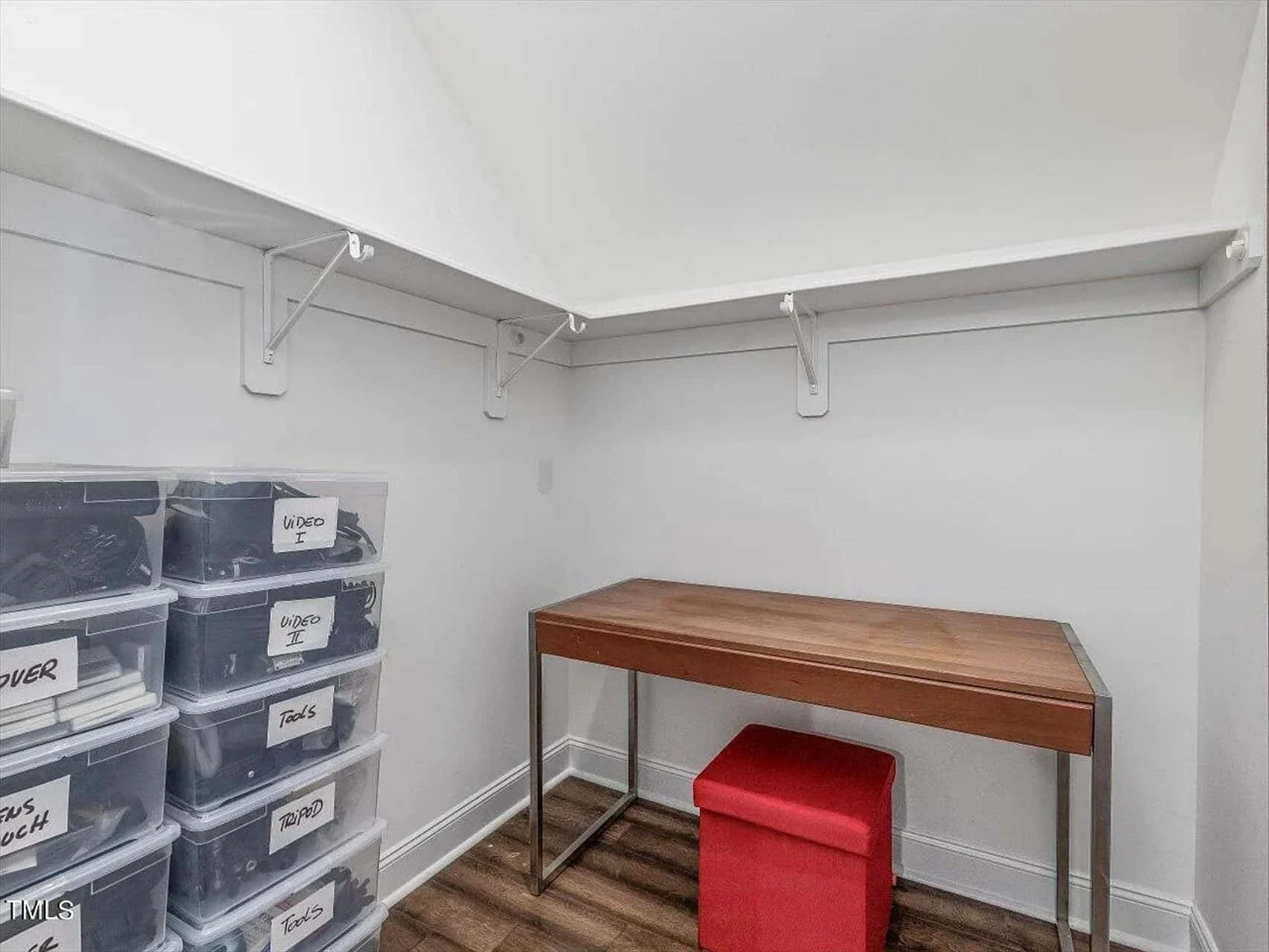 Traditional Craftsman house Plan with 4 Bedrooms and CAD Designs