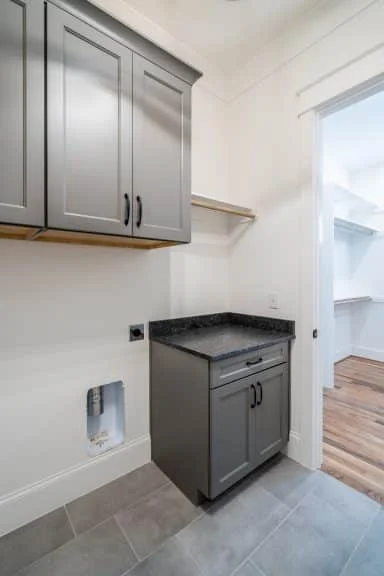 Craftsman house Plan with 2 Floors, CAD Blueprint & Design