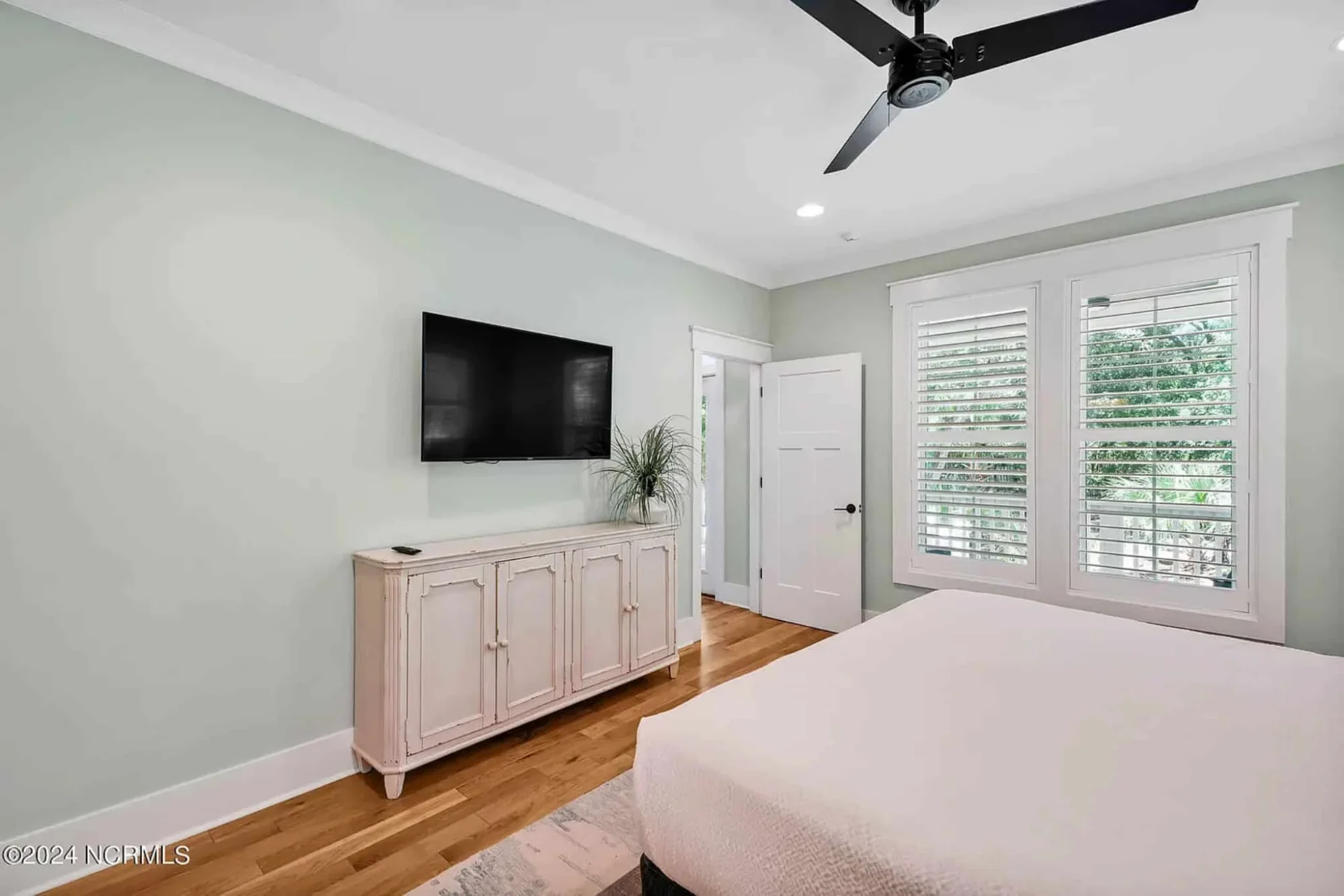 Coastal Craftsman house Plan with Open Floor Designs and CAD Blueprints