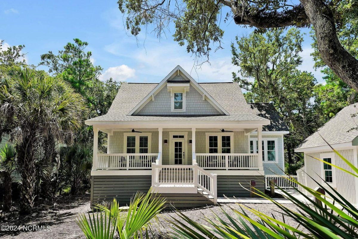 Coastal Craftsman house Plan with Open Floor Designs and CAD Blueprints