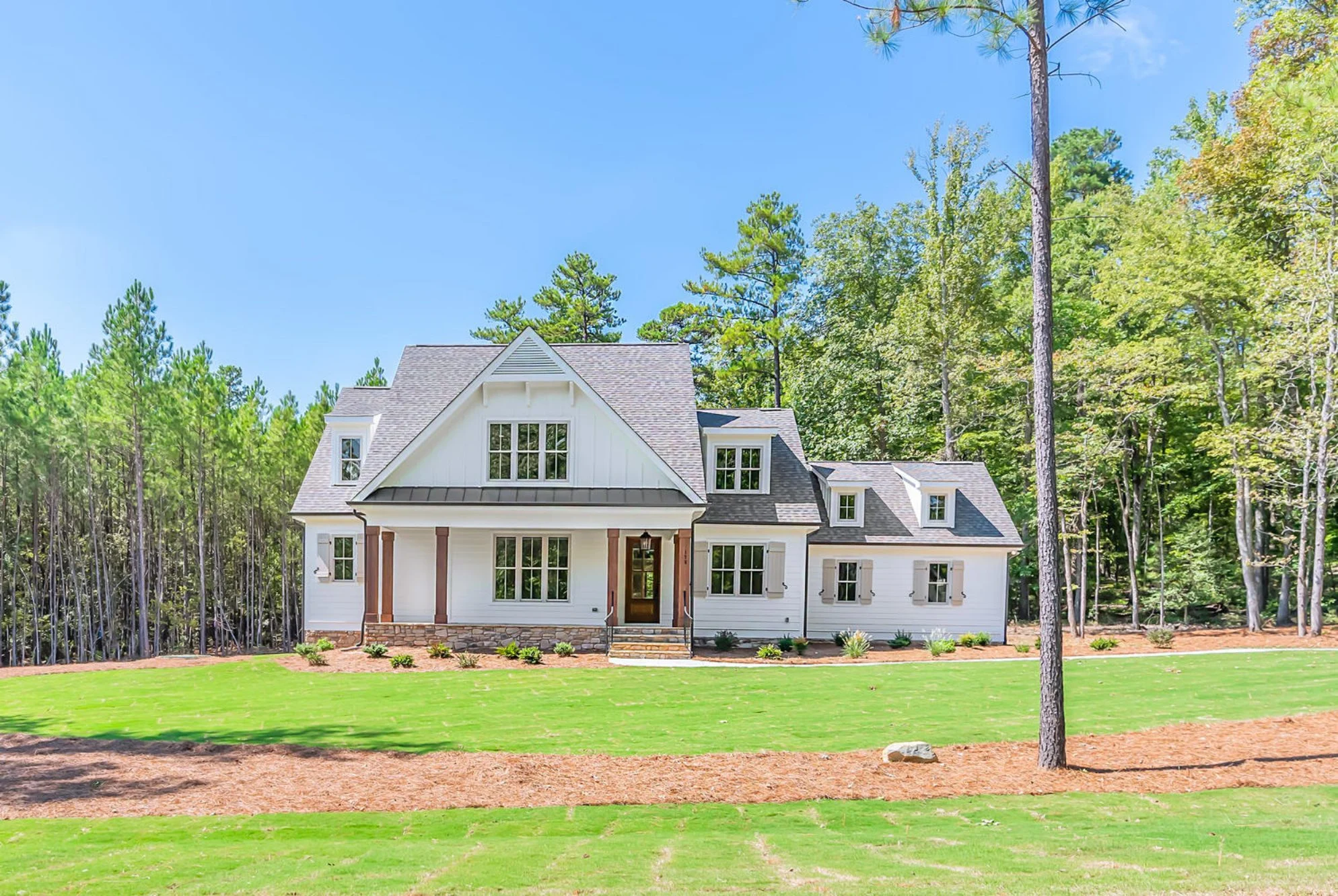 Charming house Plan with Spacious Floor Plan & CAD Designs