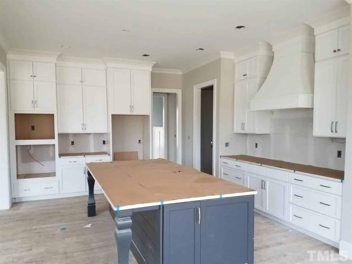 Modern house Plan with Spacious Floor Design and CAD Blueprint