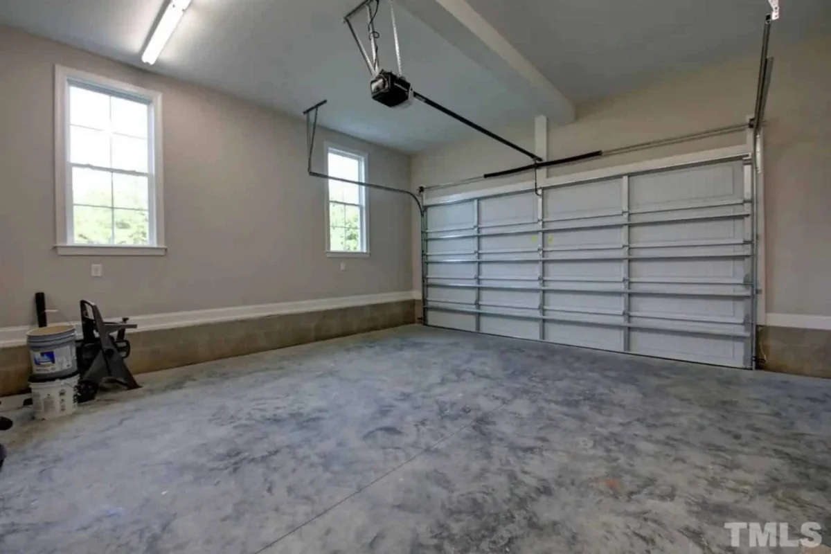 Traditional Craftsman house Plan with Spacious Floor Designs