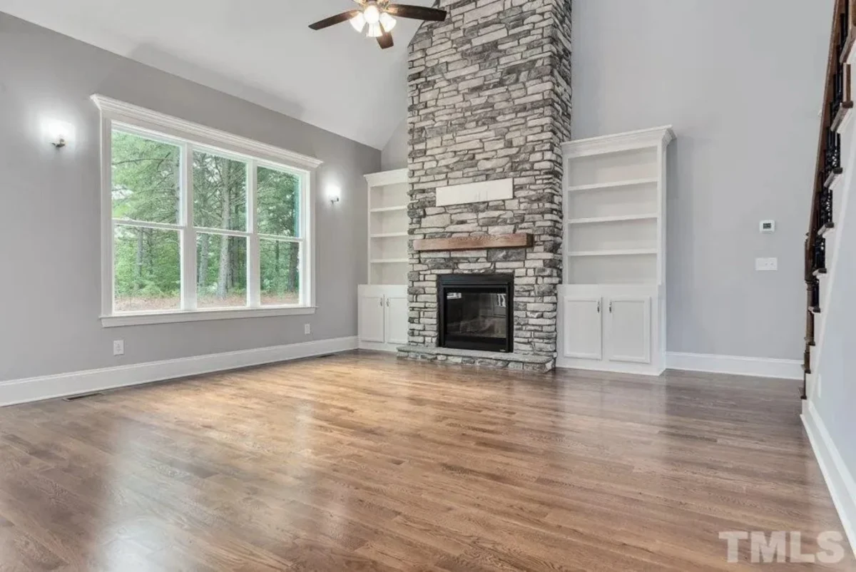 Traditional Craftsman house Plan with Spacious Floor Designs