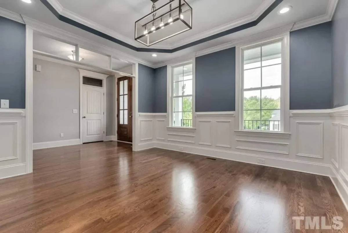 Traditional Craftsman house Plan with Spacious Floor Designs