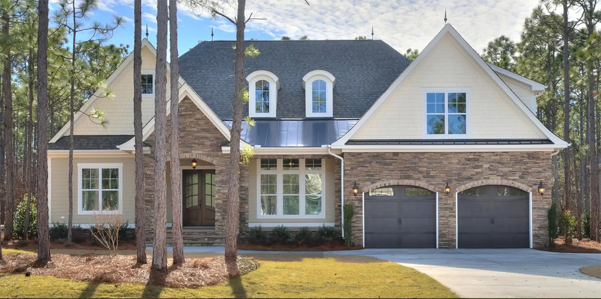 Modern Craftsman house Plan with Bonus Room and 1.5 Floors