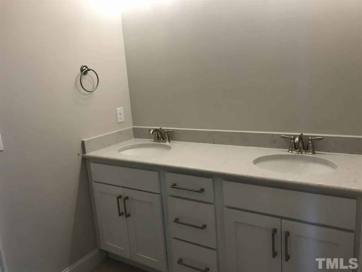 Charming house Plan with Spacious Layout and Modern Designs