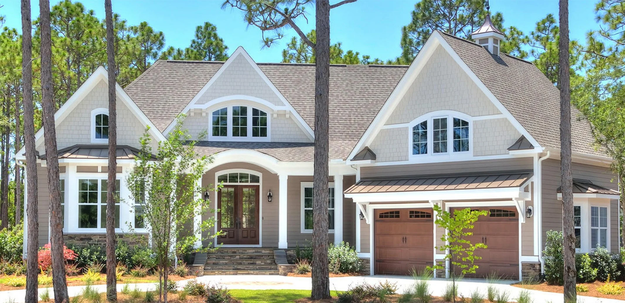 Stylish house Plan with Bonus Room