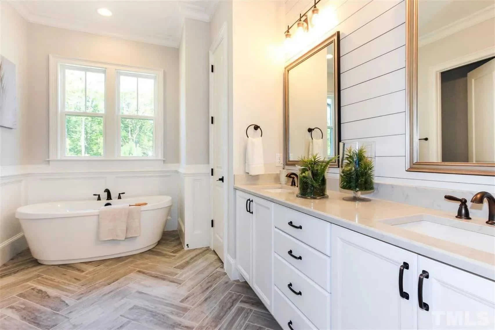 Beautiful house Plan with 2-Story Floor Plan & CAD Designs