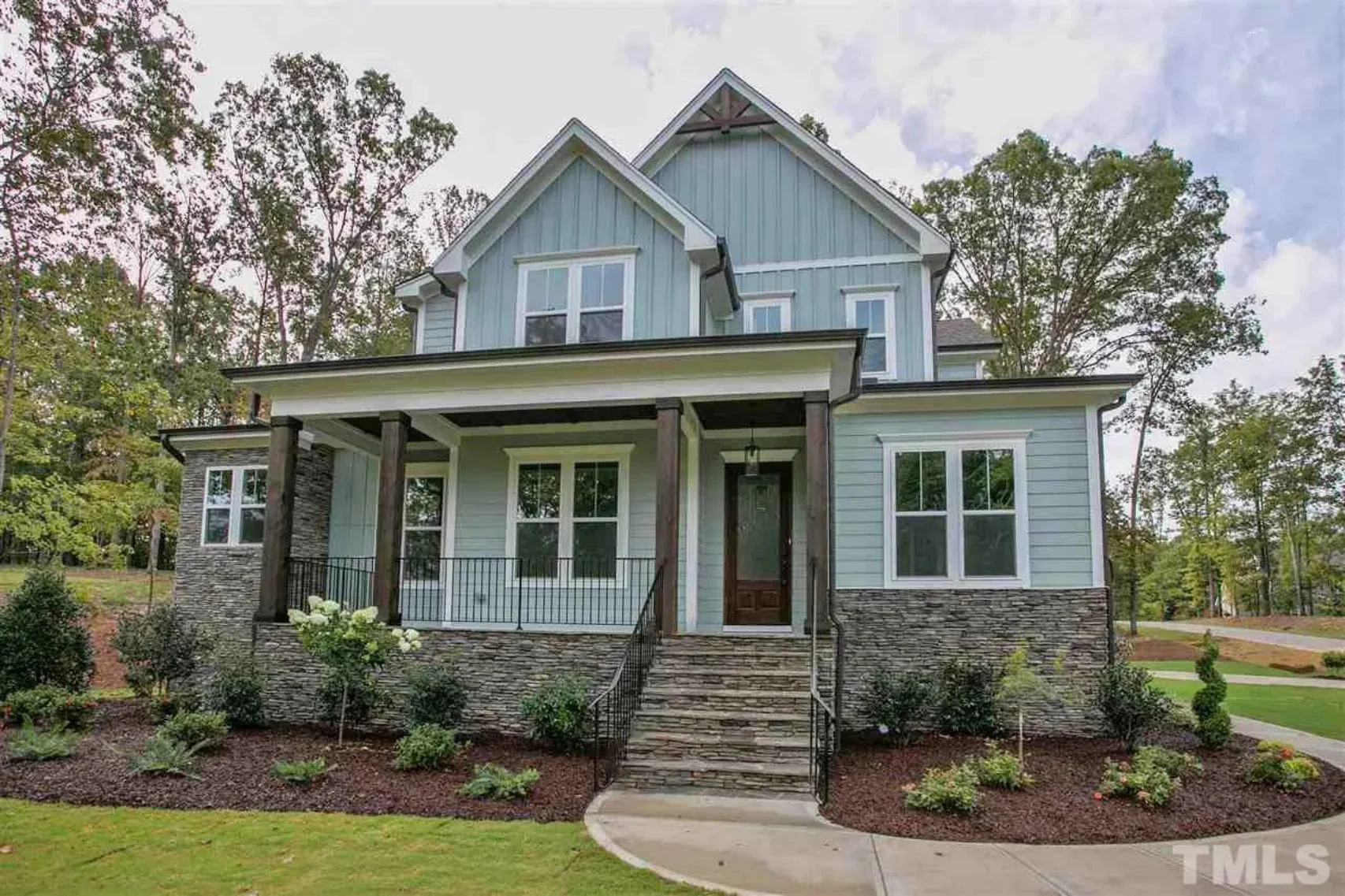 Beautiful house Plan with 2-Story Floor Plan & CAD Designs