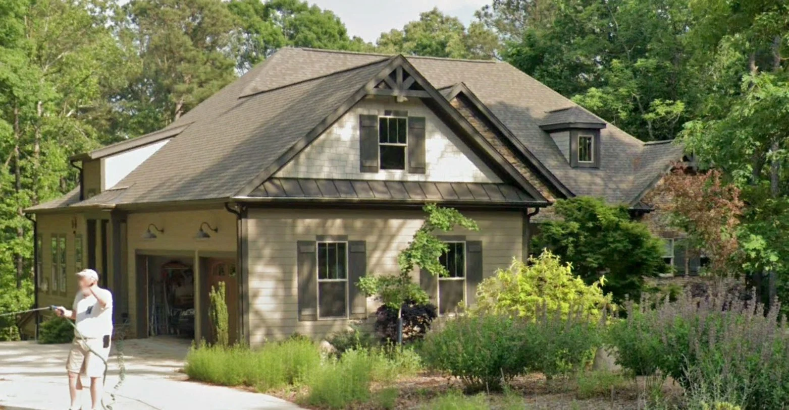 Craftsman house Plan with Spacious Floor Plan and CAD Designs