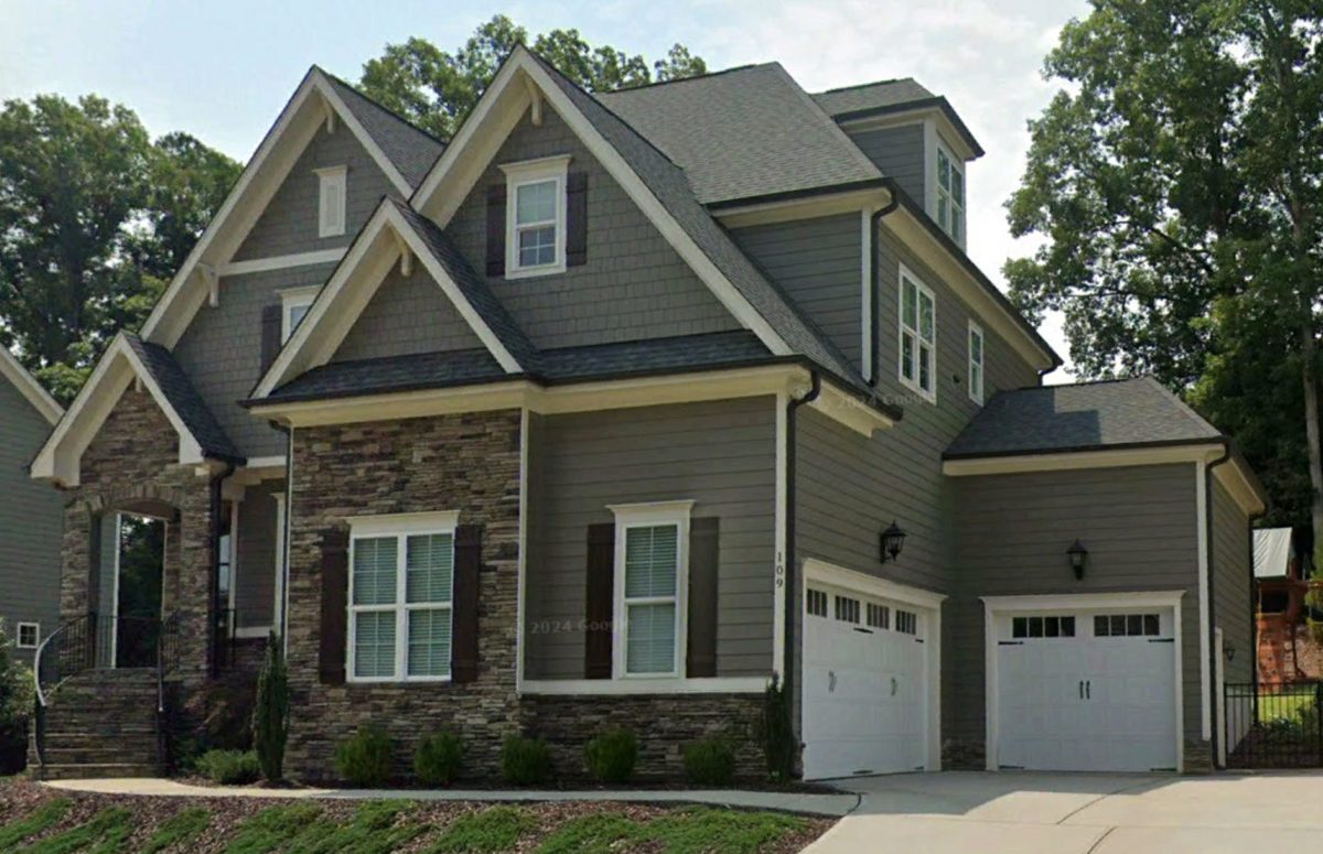 Spacious house Plan: Stunning Blueprint for 4-Bed Designs