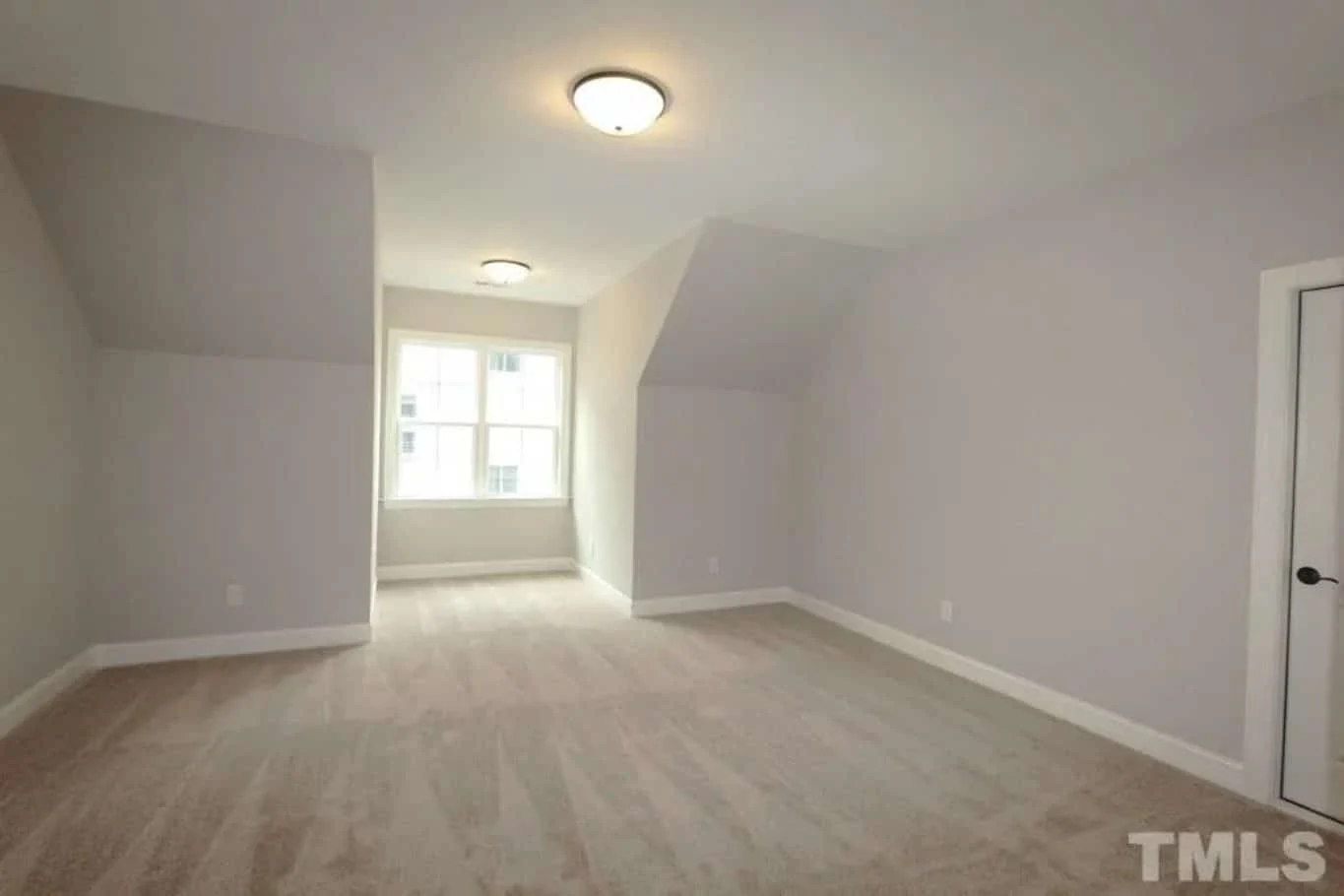 Modern house Floor Plan with 4 Bedrooms, CAD Designs & Features