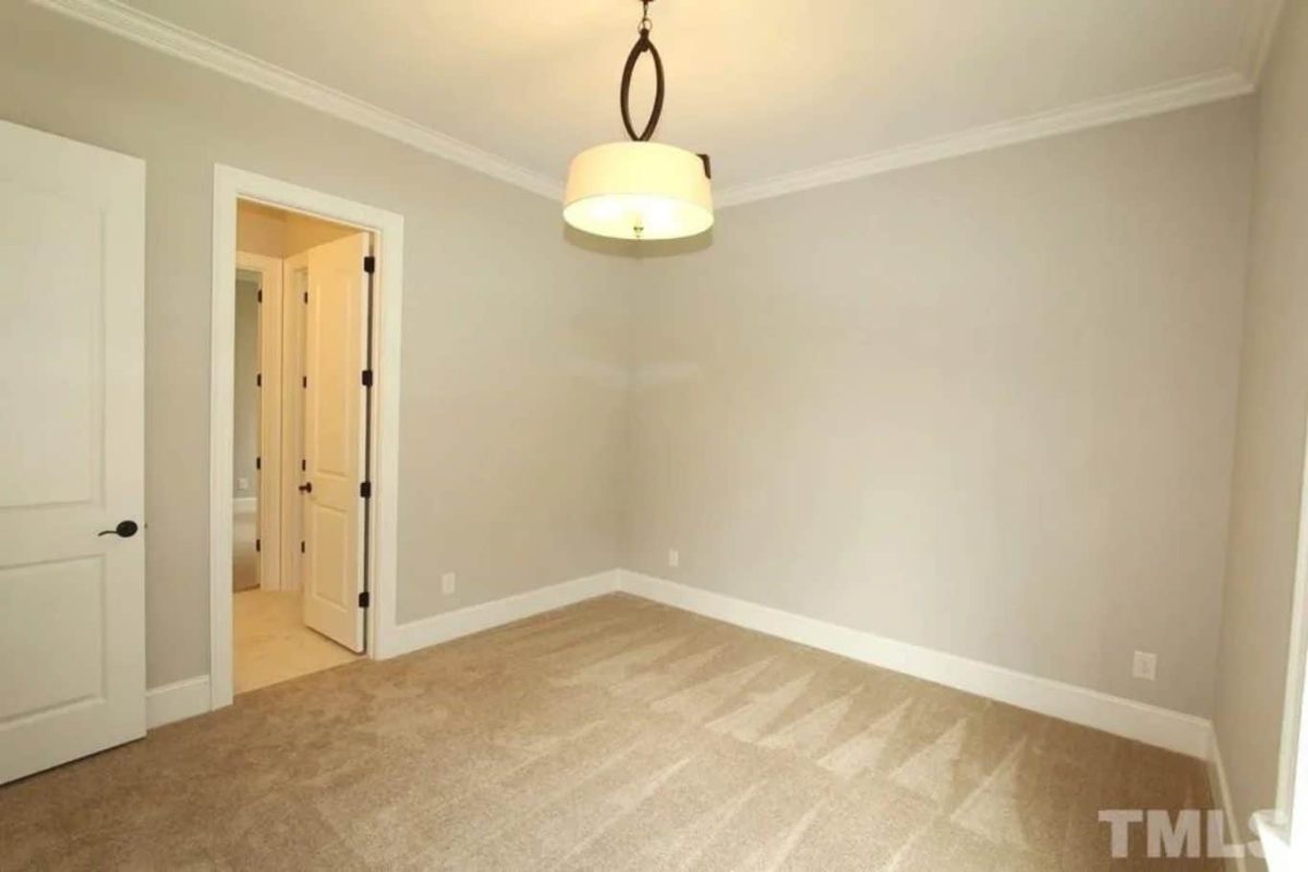 Modern house Floor Plan with 4 Bedrooms, CAD Designs & Features