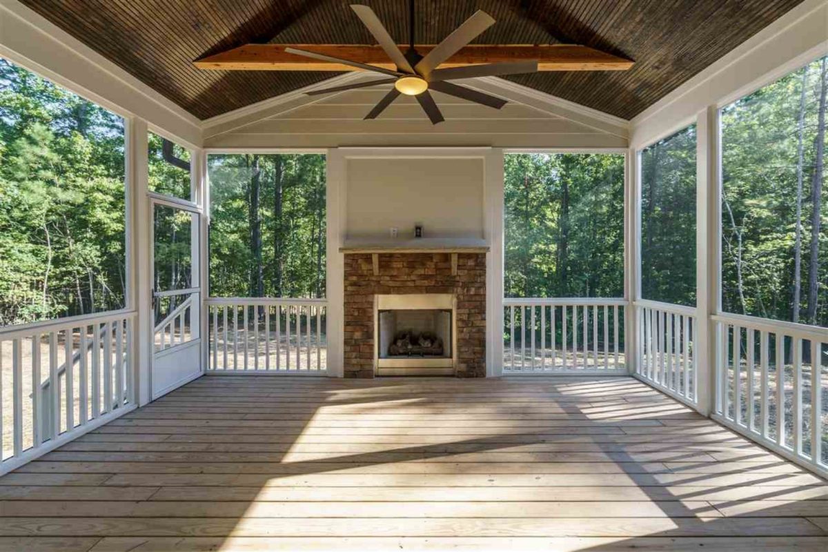 Elegant house Plan with 4 Bedrooms, CAD Designs & Features