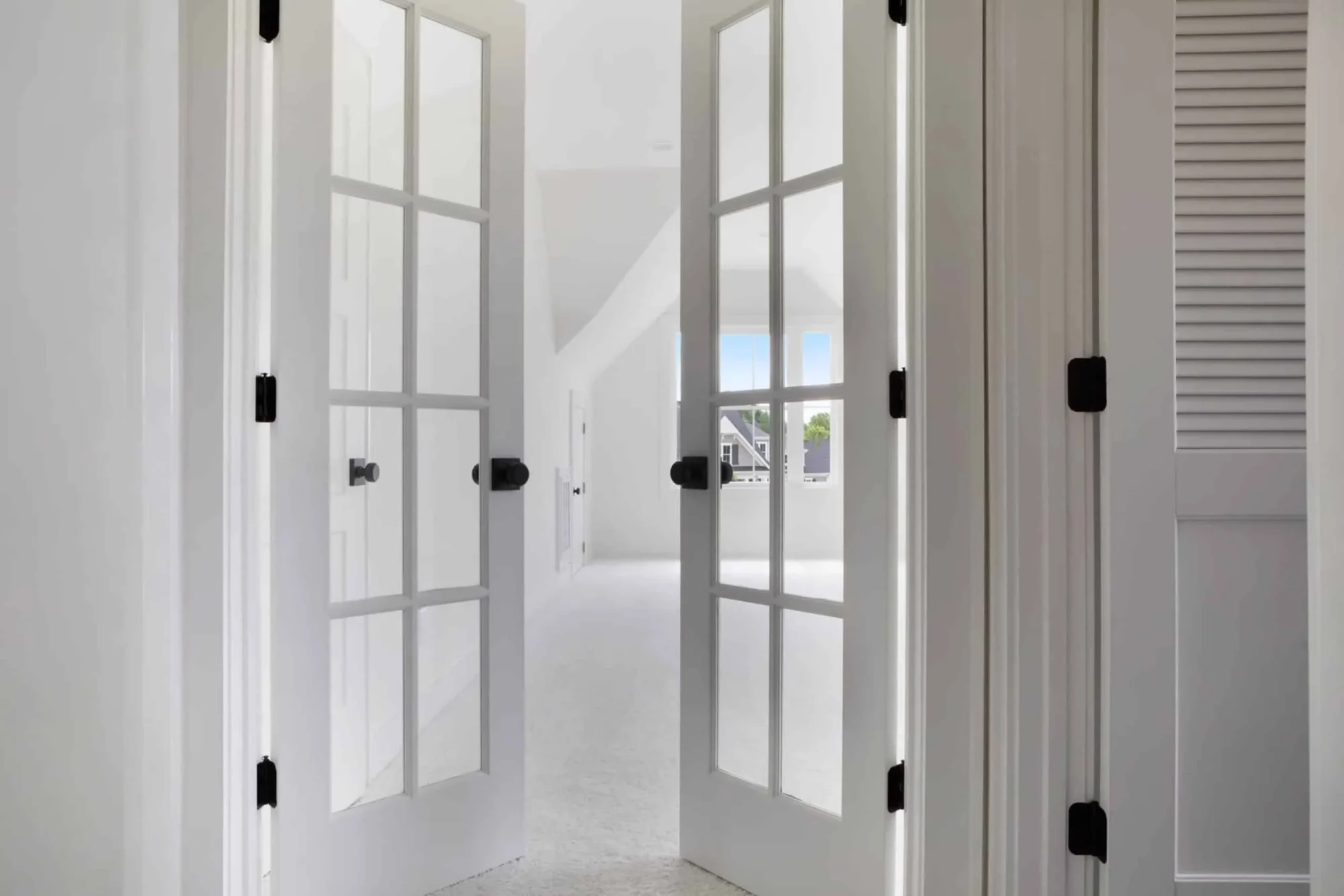 Modern Farmhouse house Plan with Detailed Blueprint Designs