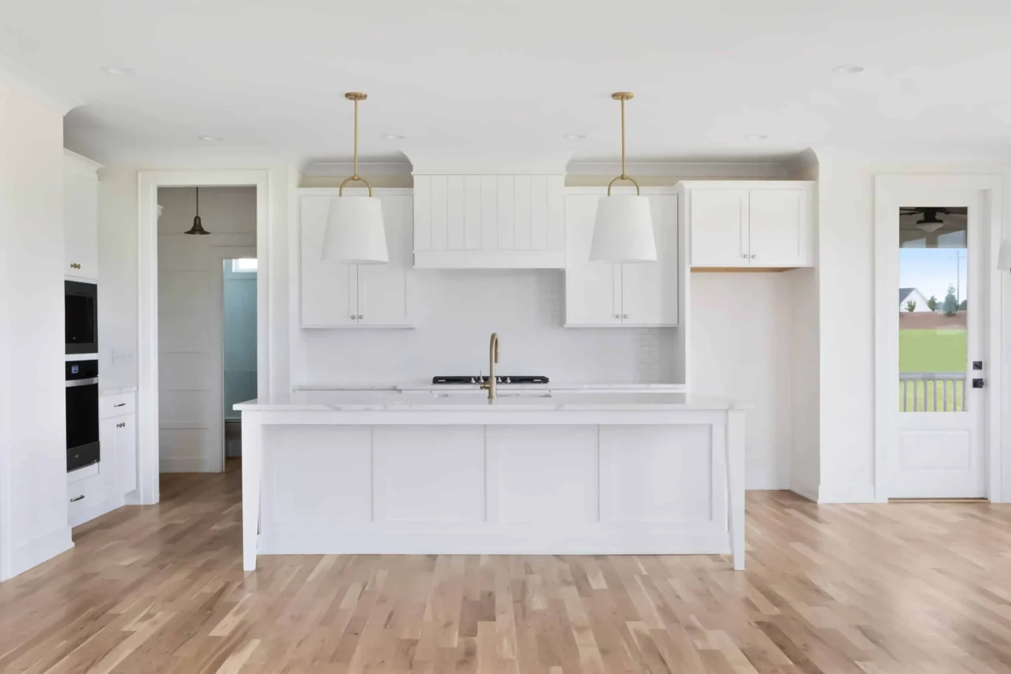 Modern Farmhouse house Plan with Detailed Blueprint Designs