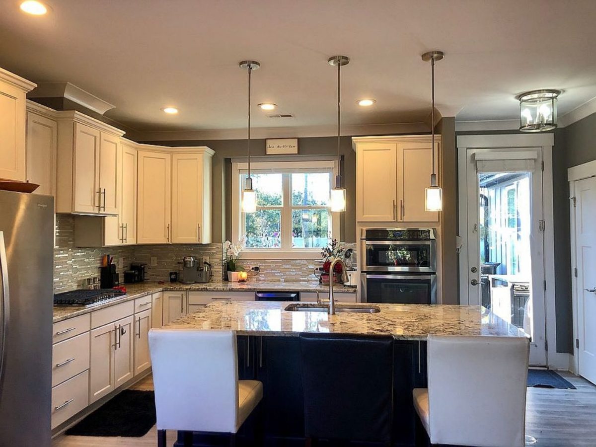 Modern Craftsman house Floor Plan with Detailed Blueprint Designs