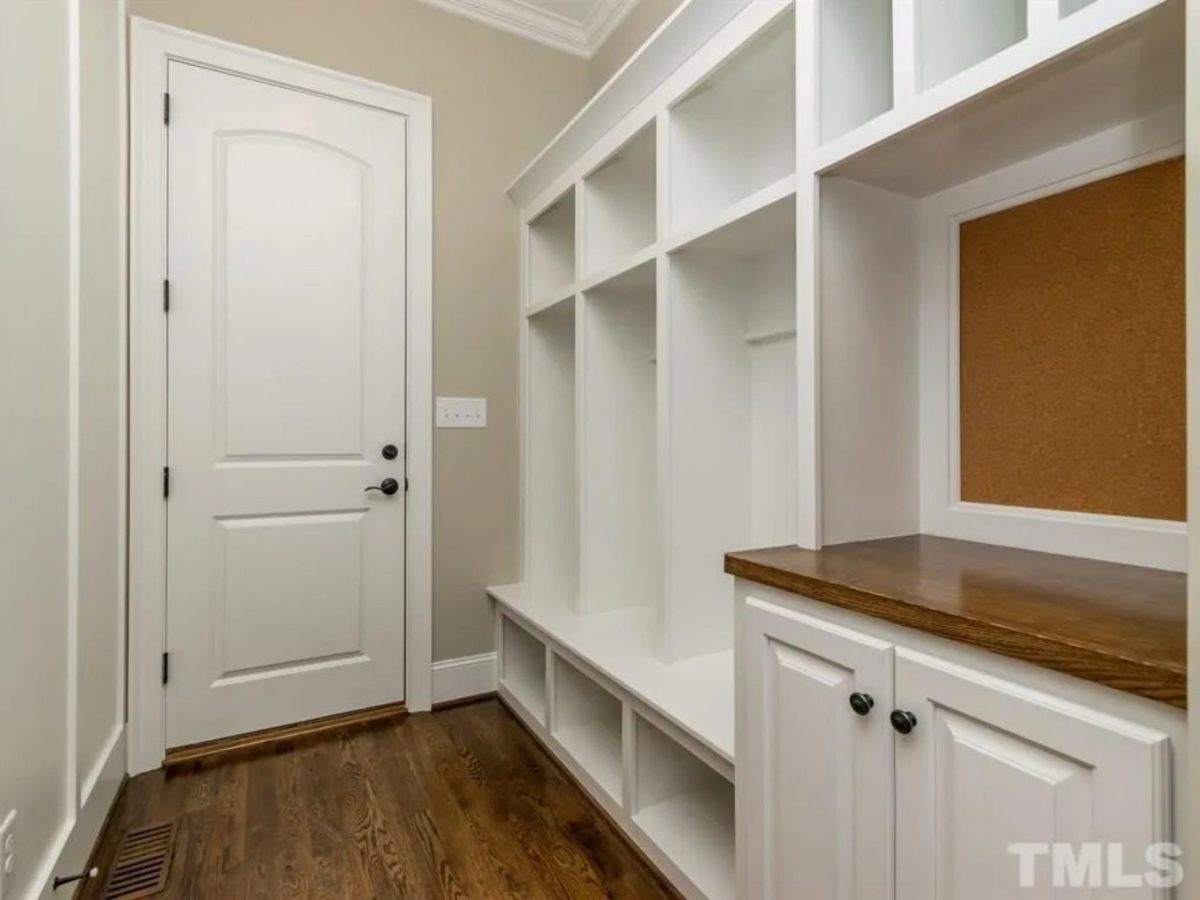 Craftsman house Plan with Modern Floor Designs & CAD Blueprints