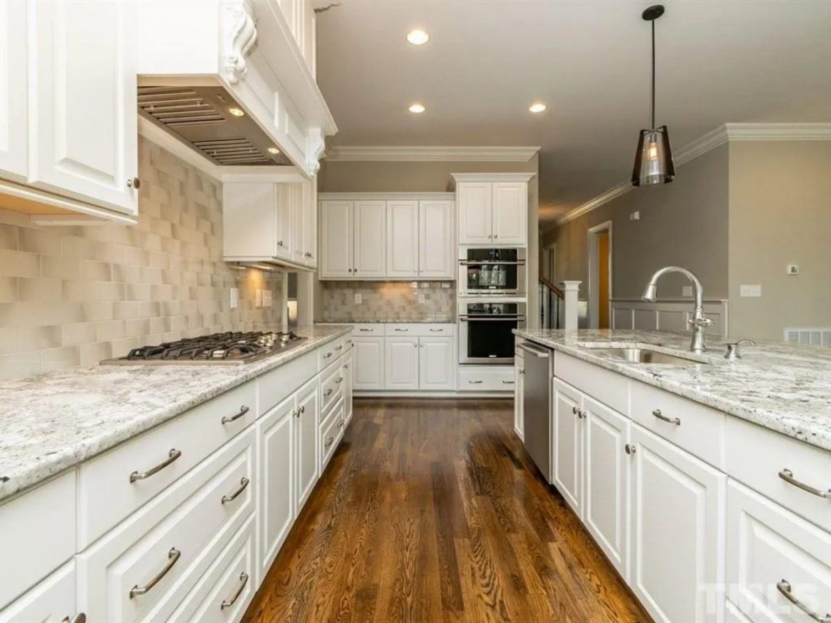 Craftsman house Plan with Modern Floor Designs & CAD Blueprints