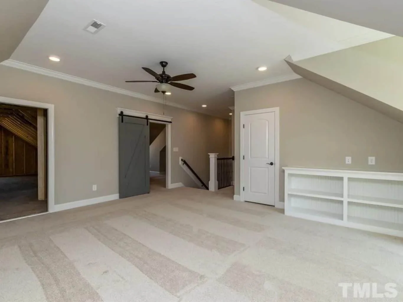 Craftsman house Plan with Modern Floor Designs & CAD Blueprints