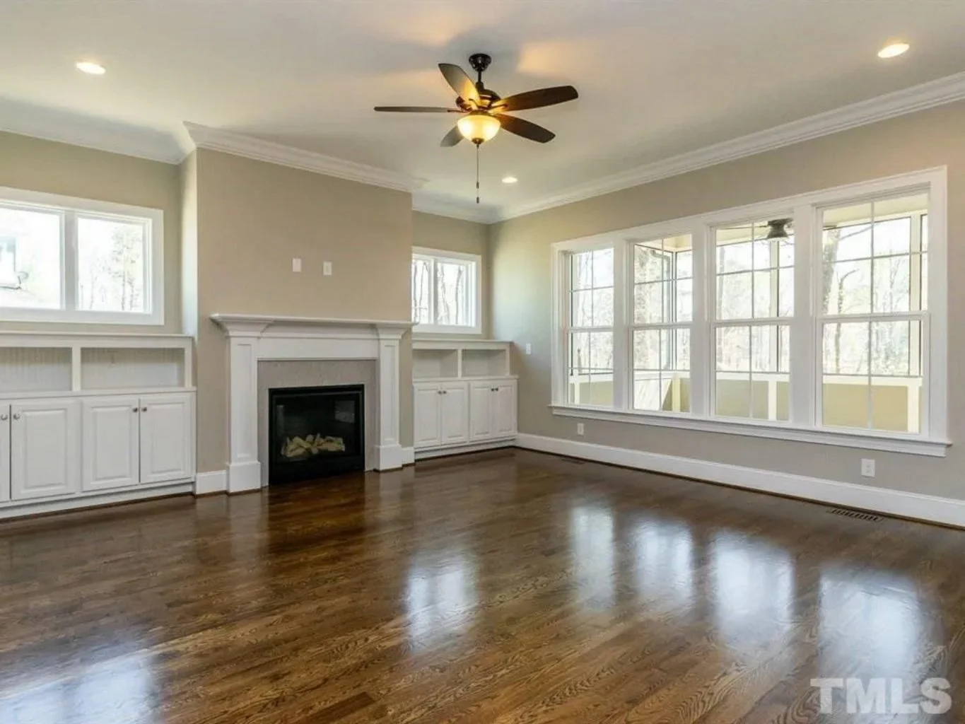 Craftsman house Plan with Modern Floor Designs & CAD Blueprints