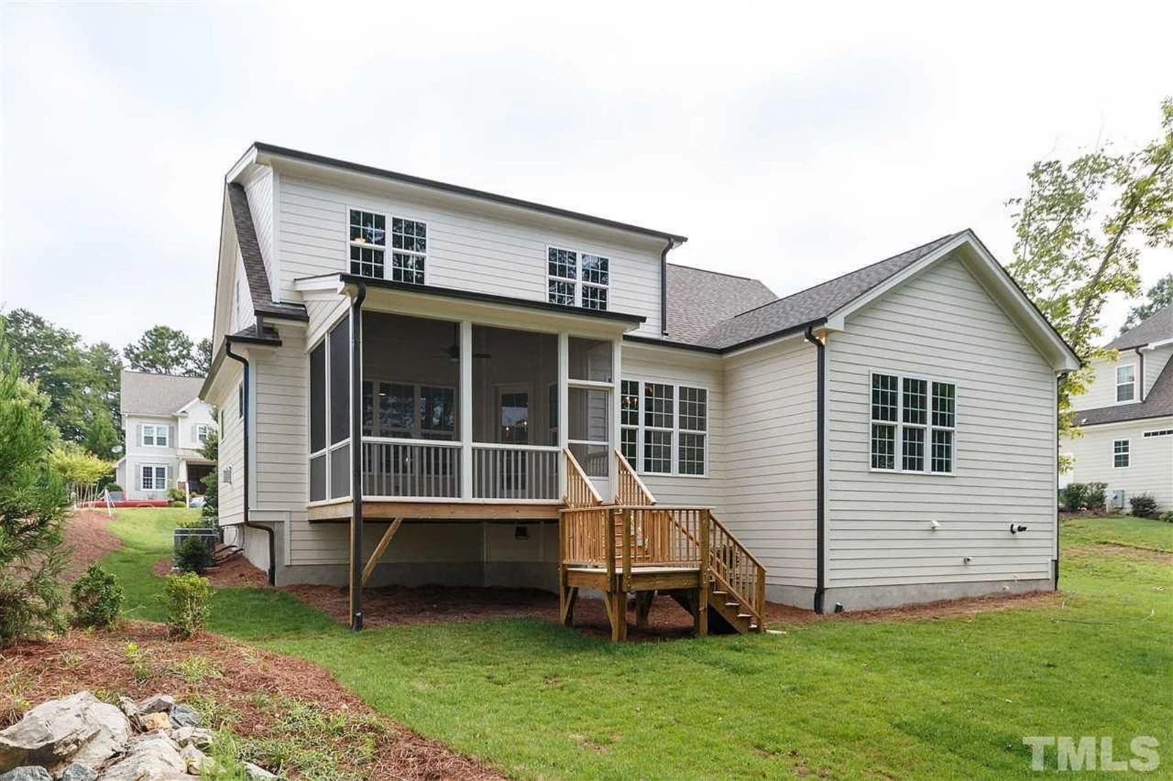 Charming 2-Story house Plan with CAD Designs & Blueprints