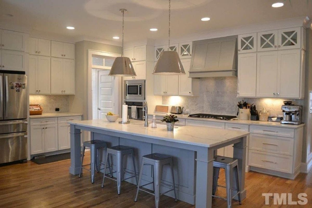 Craftsman house Plan with CAD Blueprint and Floor Designs