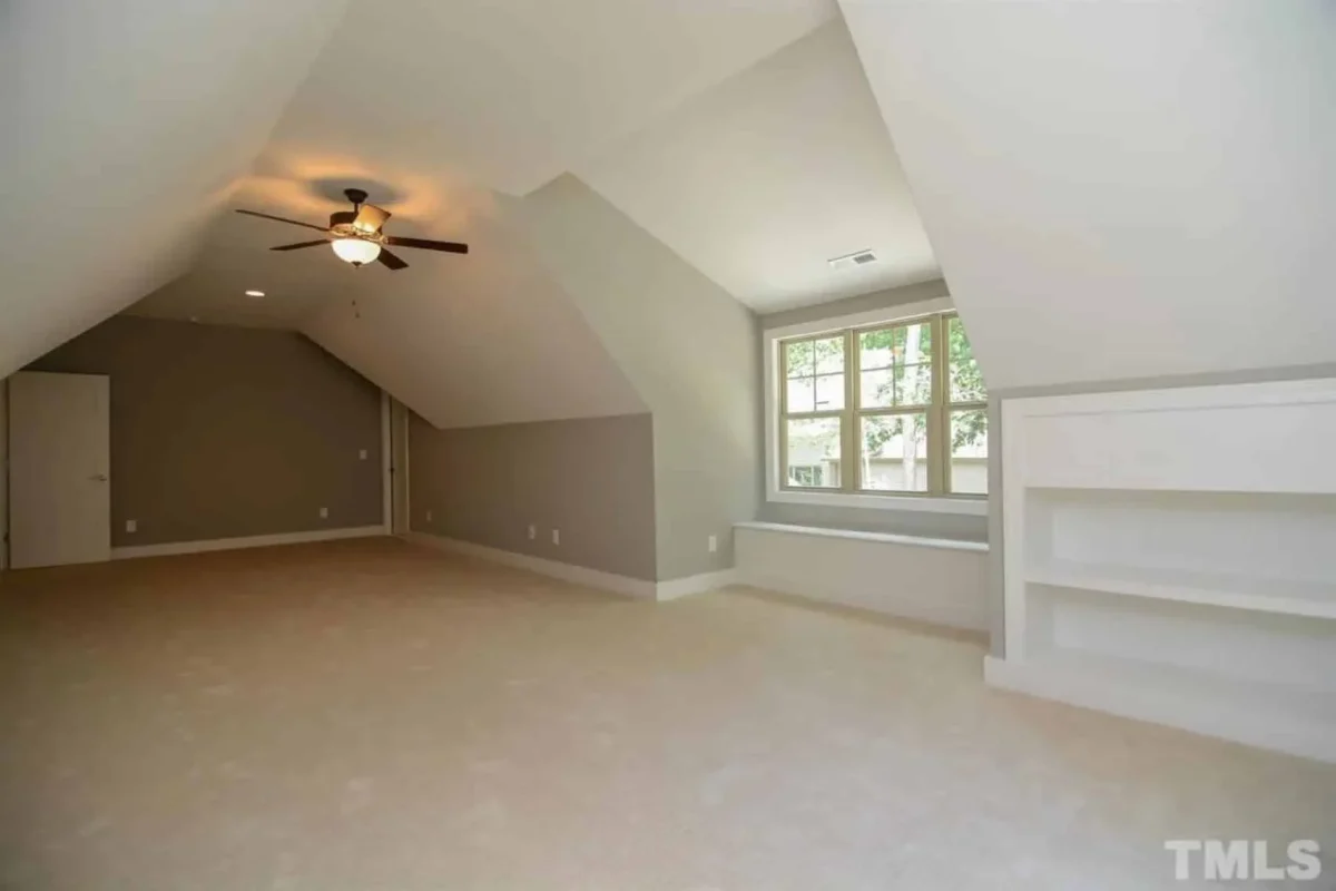 Modern house Floor Plan - Blueprint with 2-Story Design & Features