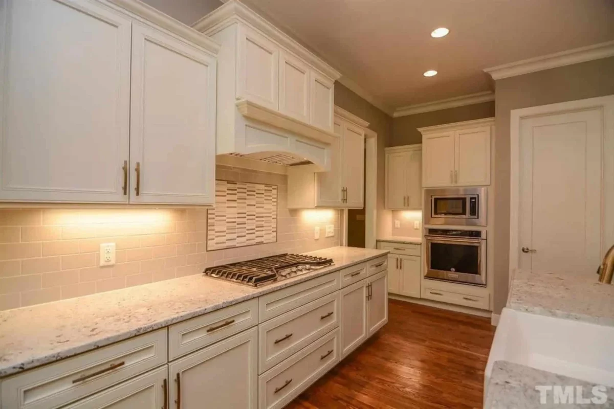 Modern house Floor Plan - Blueprint with 2-Story Design & Features