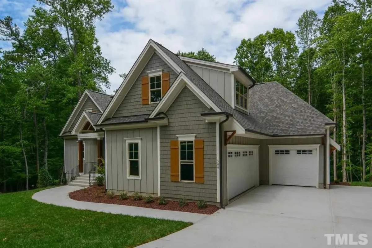 Modern house Floor Plan - Blueprint with 2-Story Design & Features