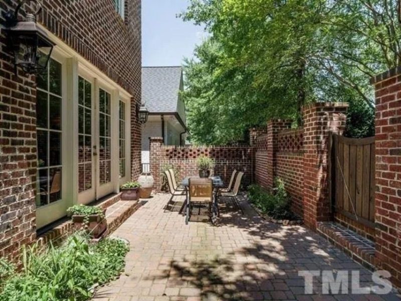 Colonial Revival house Plan