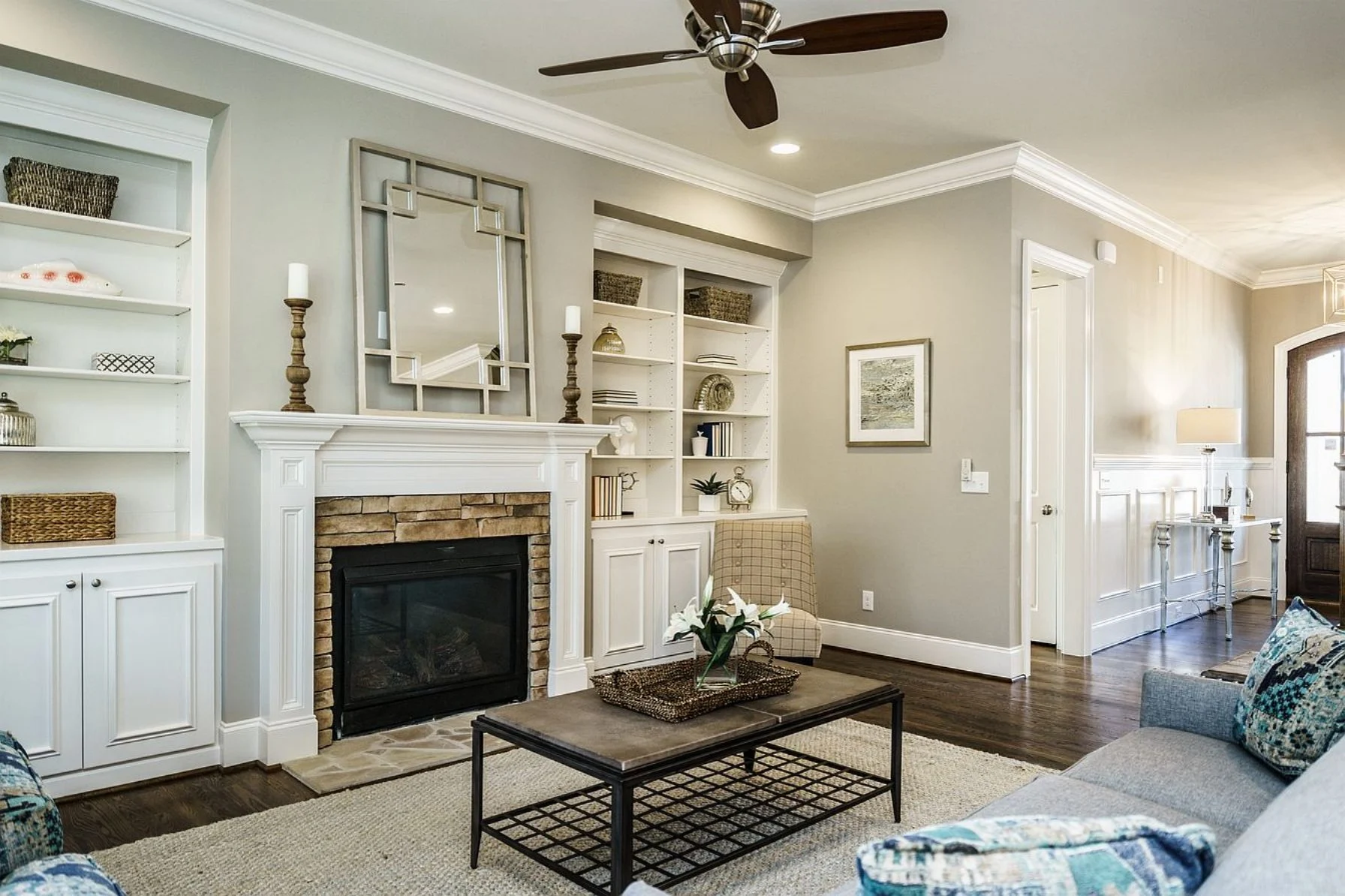 Traditional Craftsman house Plan with Spacious Floor Designs