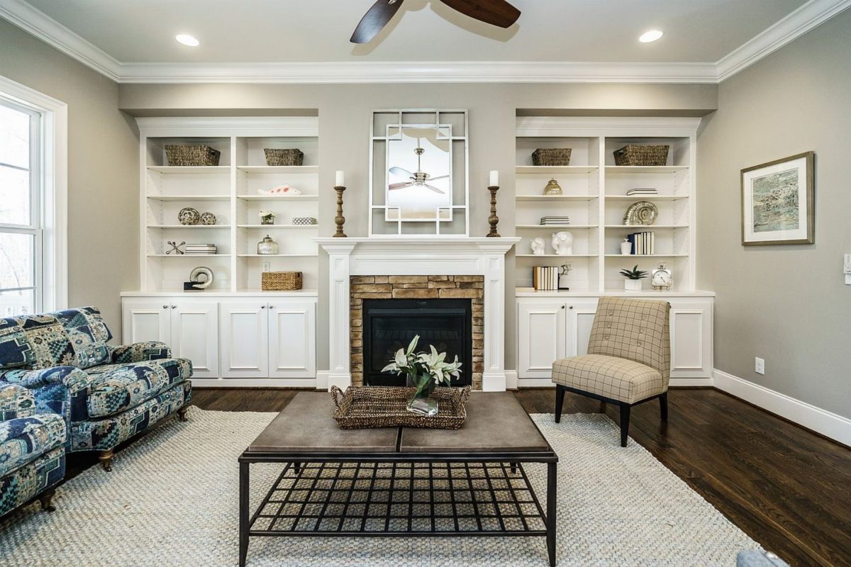 Traditional Craftsman house Plan with Spacious Floor Designs