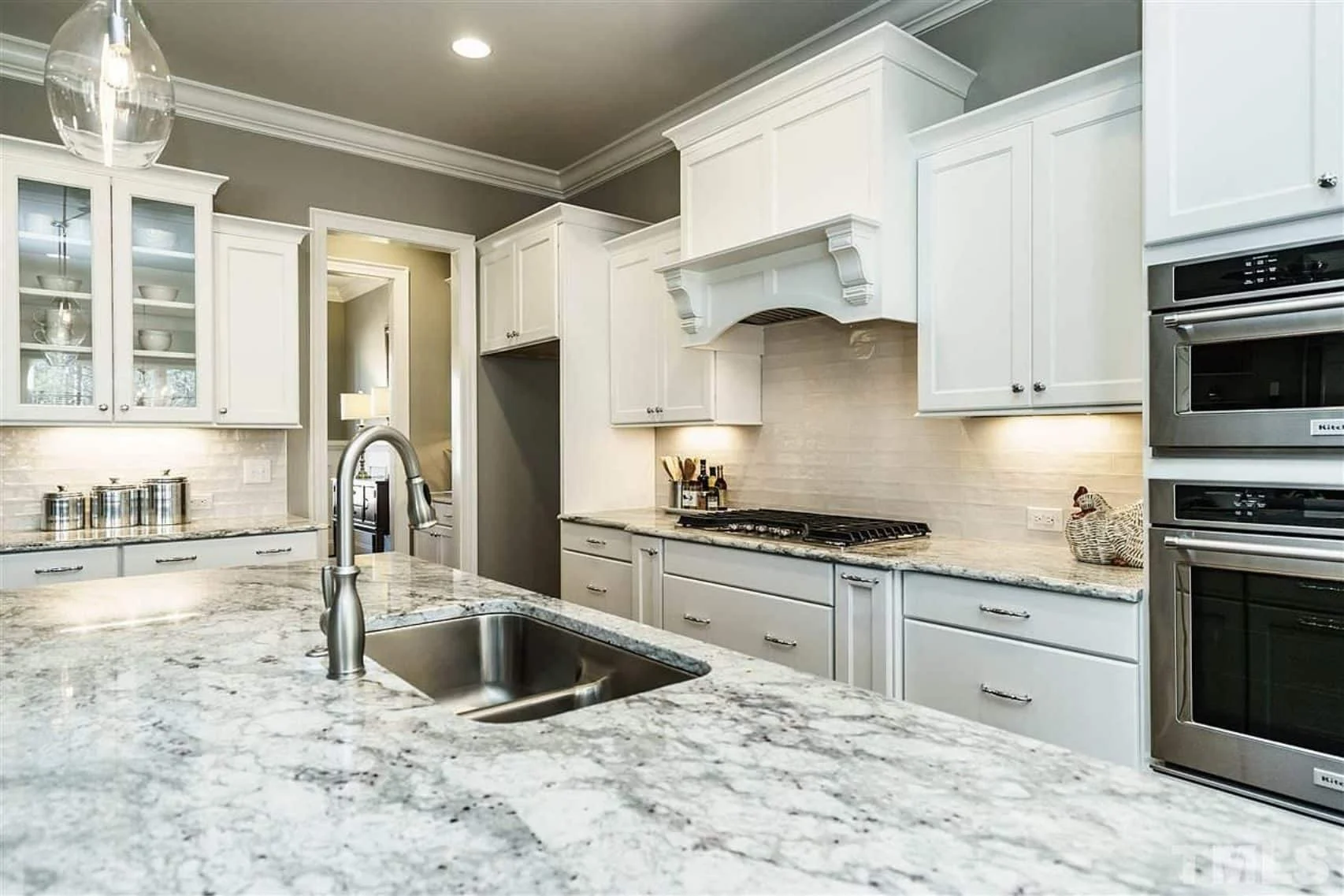 Traditional Craftsman house Plan with Spacious Floor Designs