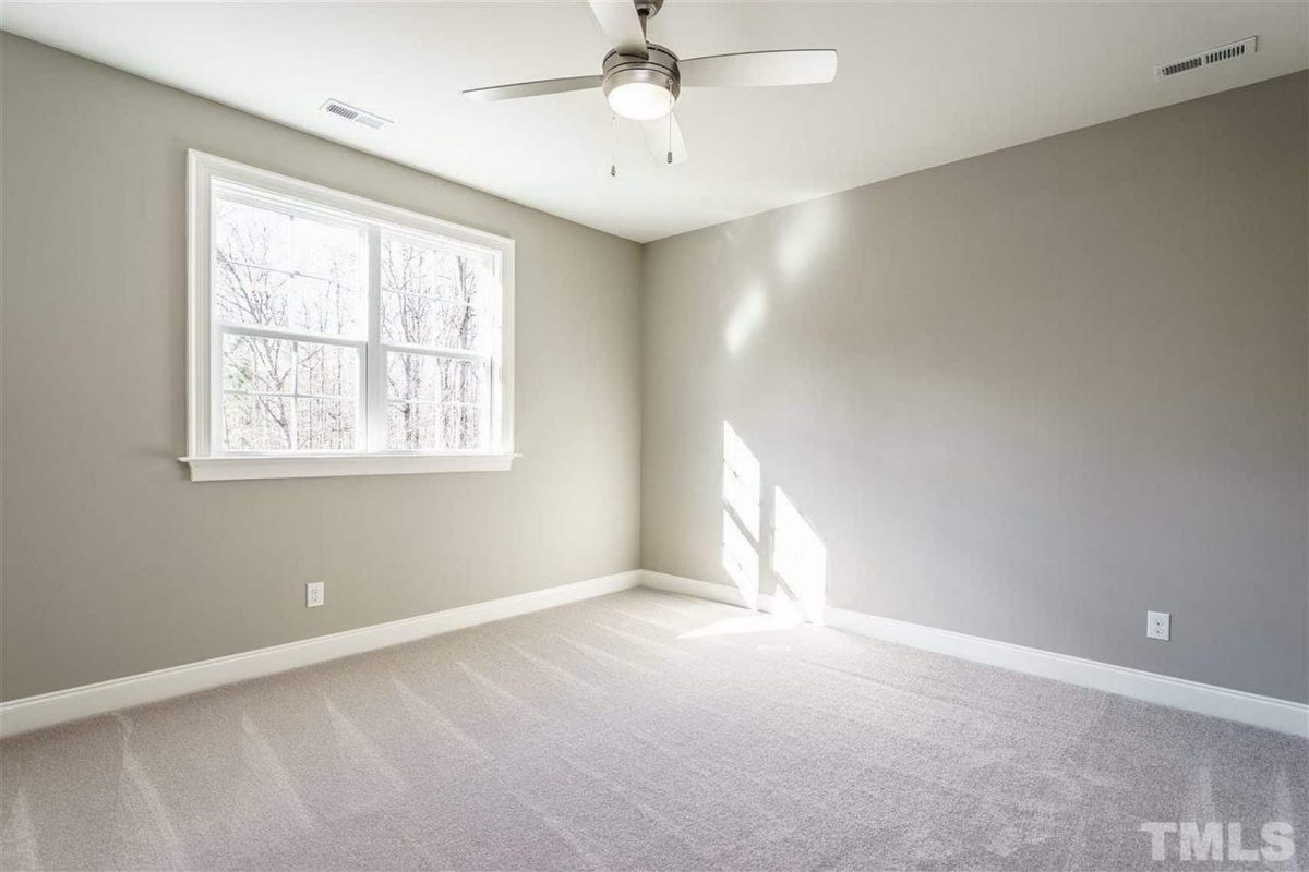 Traditional Craftsman house Plan with Spacious Floor Designs