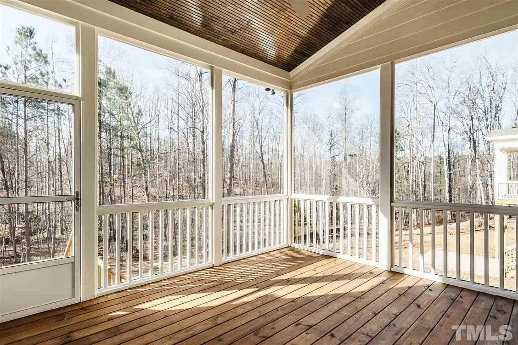 Traditional Craftsman house Plan with Spacious Floor Designs