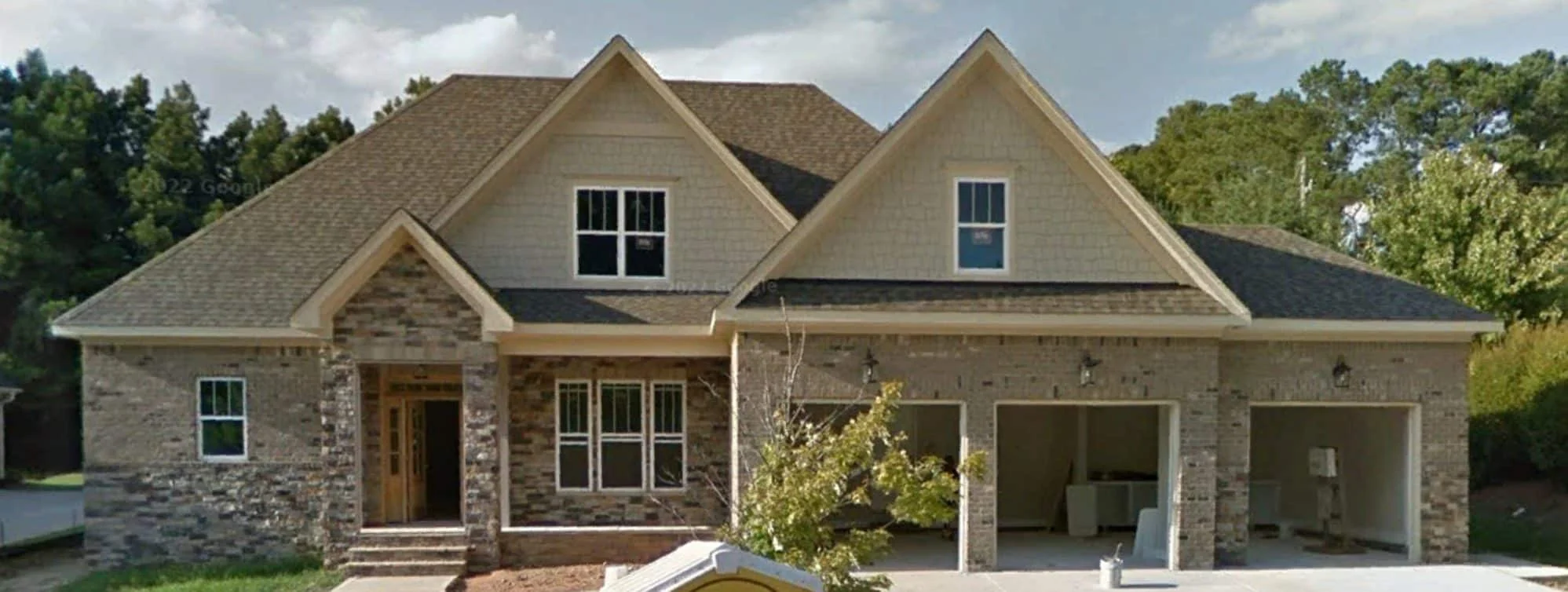 Craftsman house Plan with 2-Story CAD Design & Spacious Layout